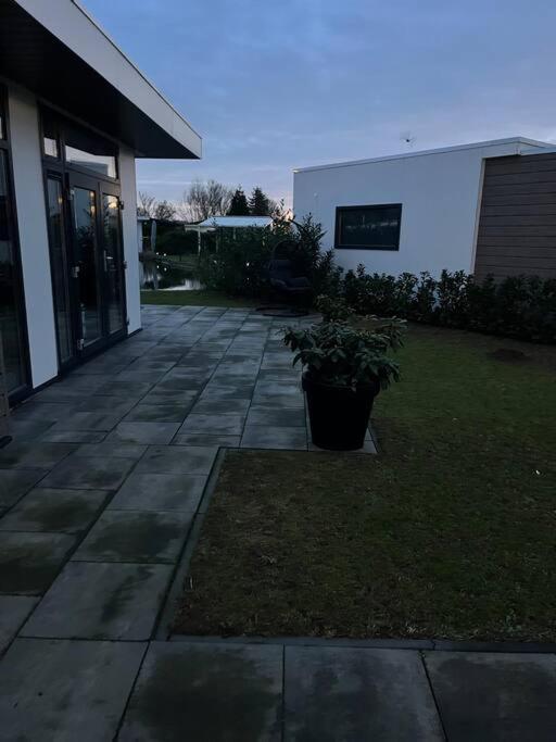 Lathum Luxus Chalet Waterfront מראה חיצוני תמונה
