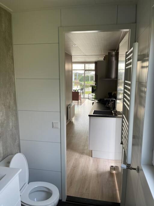 Lathum Luxus Chalet Waterfront מראה חיצוני תמונה