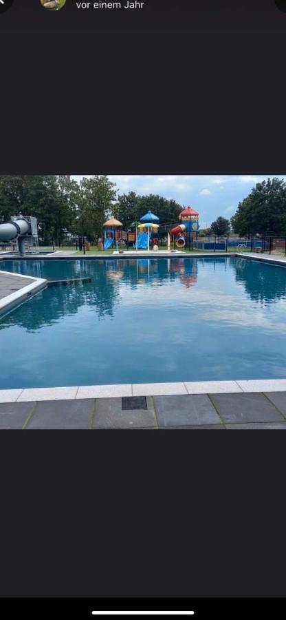Lathum Luxus Chalet Waterfront מראה חיצוני תמונה